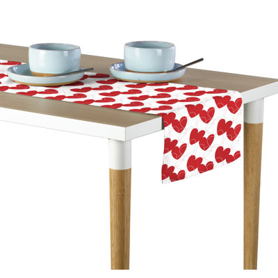 Emig Bunches of Hearts Table Runner