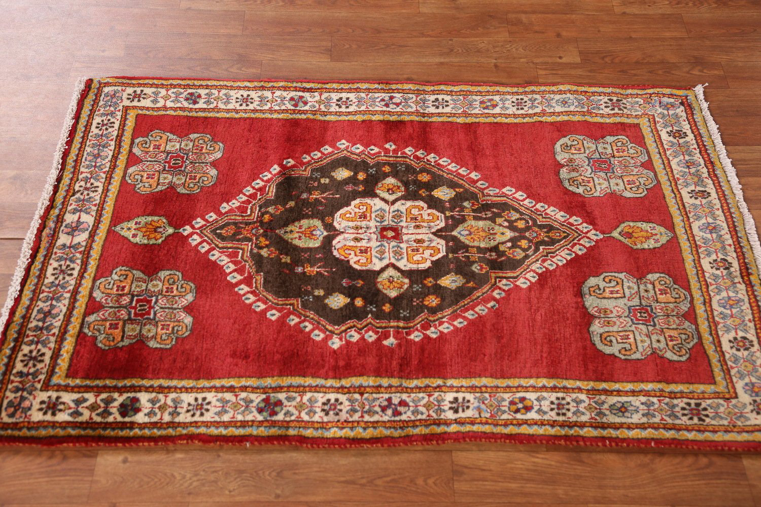 Charlton Home® Medallion Wool Traditional Rug 3x4 | Wayfair