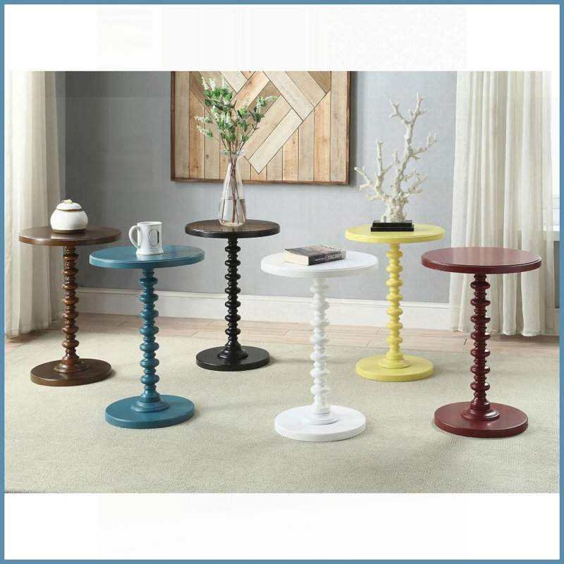 Table basse ronde jaune en bois - Fabrication artisanale traditionnelle pour des espaces compacts, Jaune