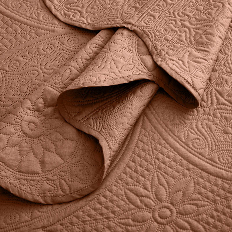 Floral Embossed Ultra-Soft Quilted Bedspread Set – Lightweight, All-Season Comfort With Matching Pillow Shams, Peach
