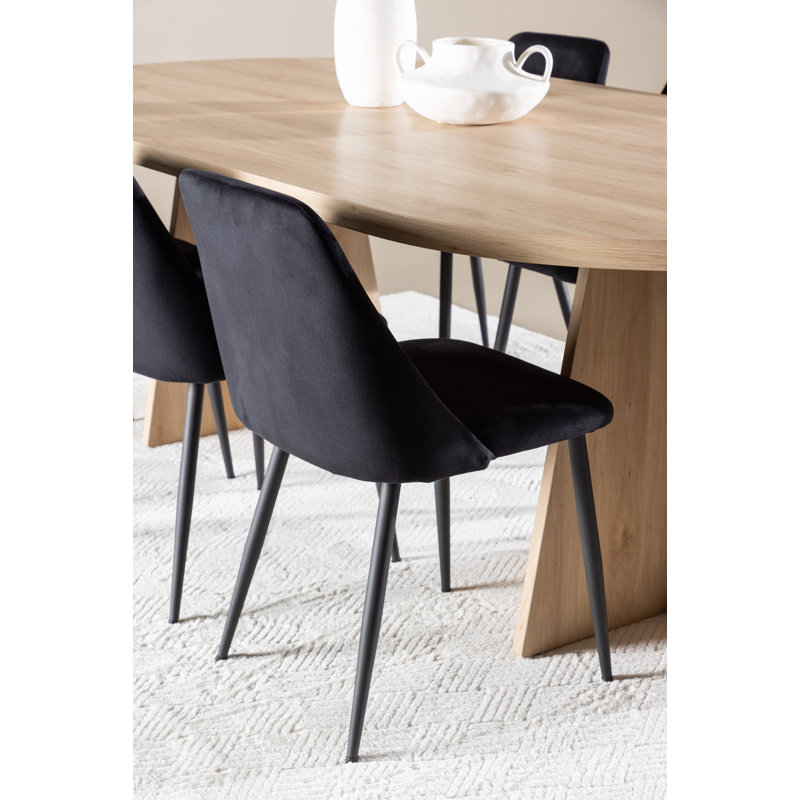 Martinsburg 6 - Person Dining Set