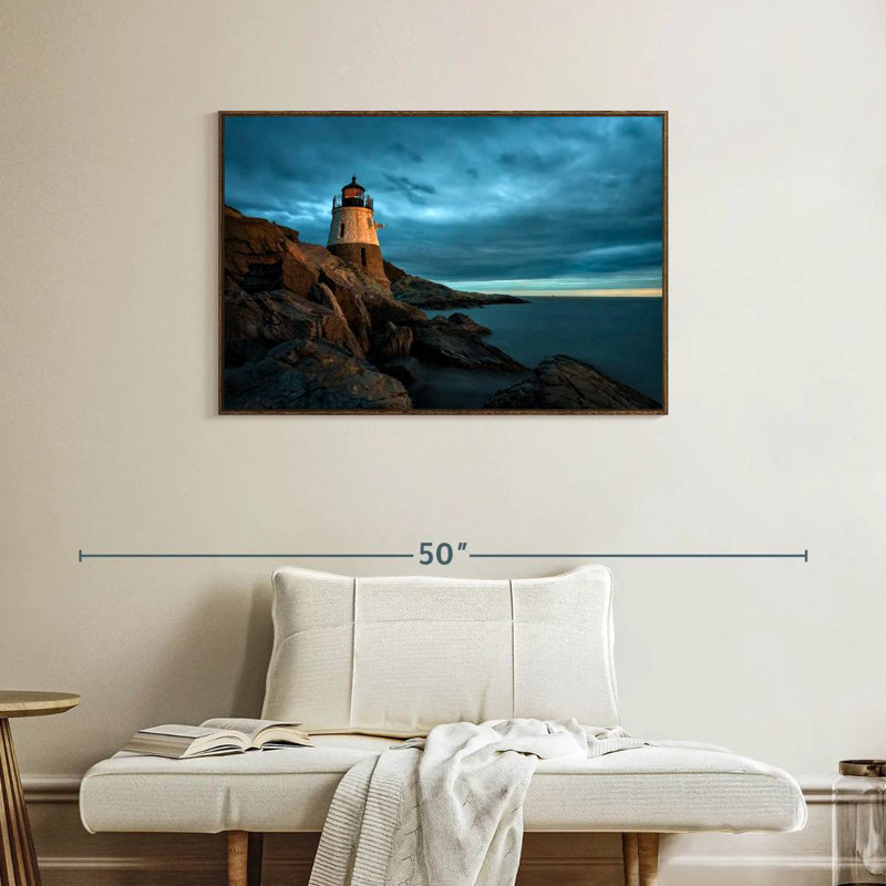 Phare de Stormy Castle Hill, 37 po x 25 po, Cadre flottant noyer