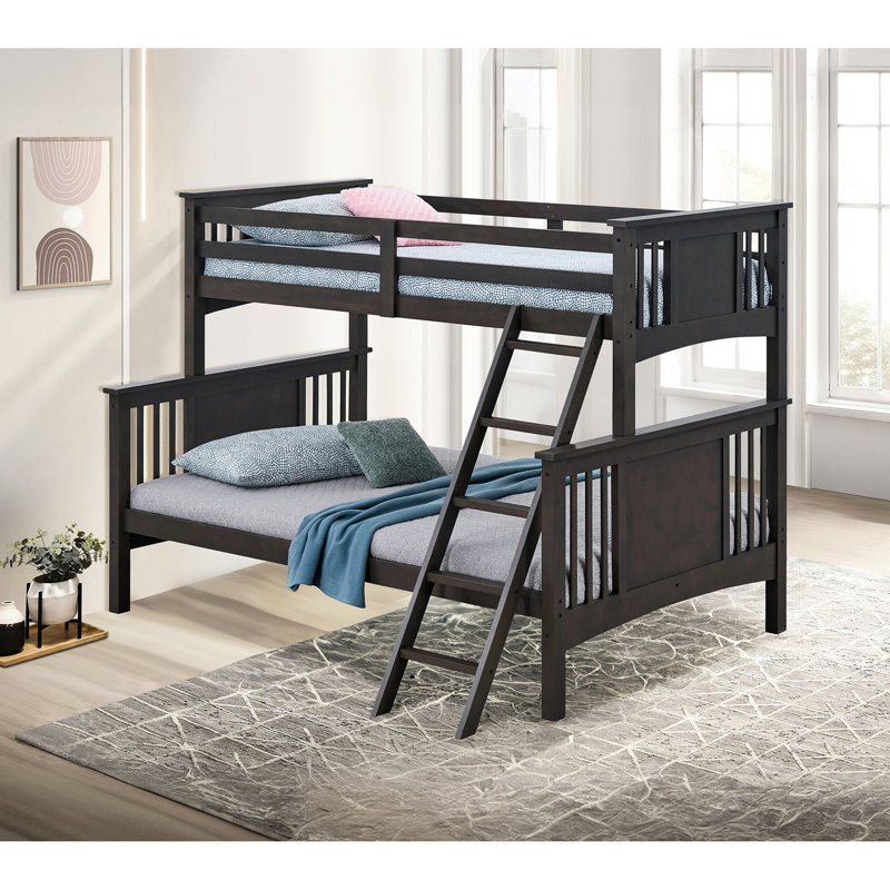 Lit simple superposé au-dessus d'un lit double dans une atmosphère transitionnelle moderne, finition grise, bois massif et bois d'ingénierie avec lit de connexion, serrure, configuration