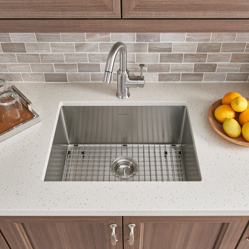 Évier de cuisine encastré à simple cuve l 23 po x l 18 po avec grille et drain Pekoe