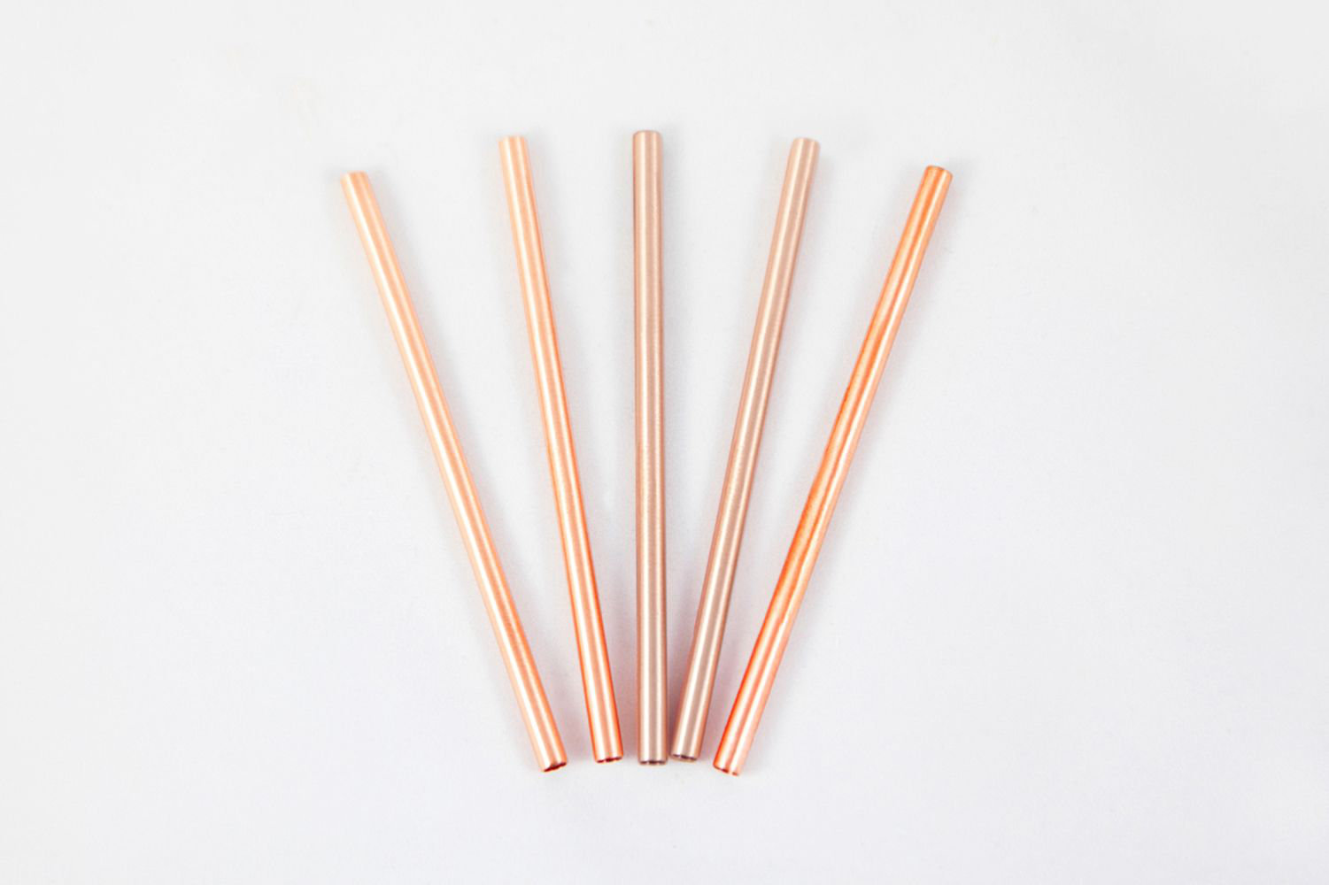 https://assets.wfcdn.com/im/21992065/compr-r85/2286/228625909/alchemade-copper-reusable-straws.jpg