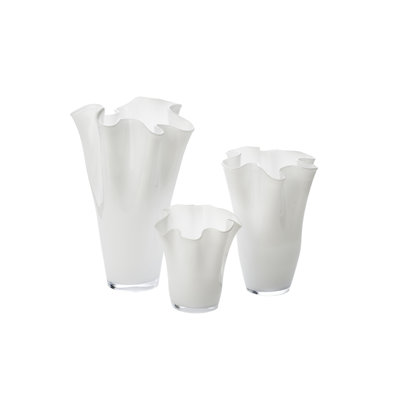 Ruffle Glass Table Vase