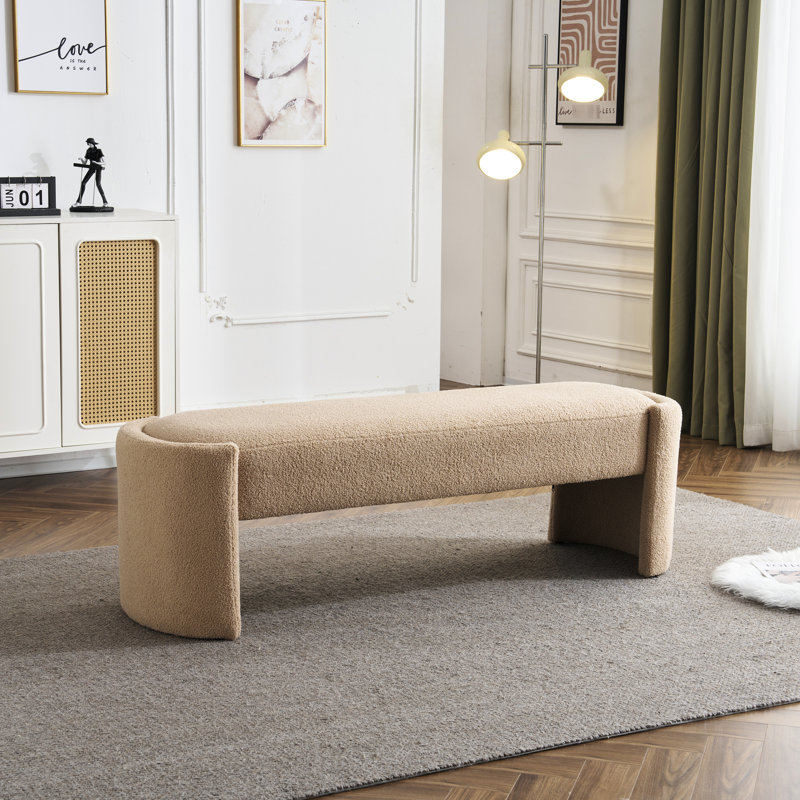 Chameau assis avec une structure stable - Style moderne pour une vie décontractée