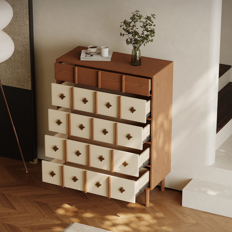 Commode d'appoint de style médiéval français