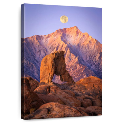 Arche de granit Oberle au clair de lune