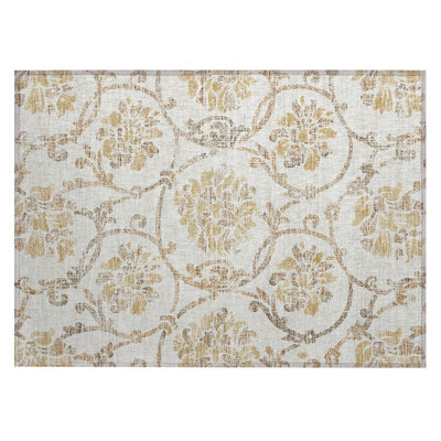 Sokaina Washable Floral Indoor / Outdoor Rug