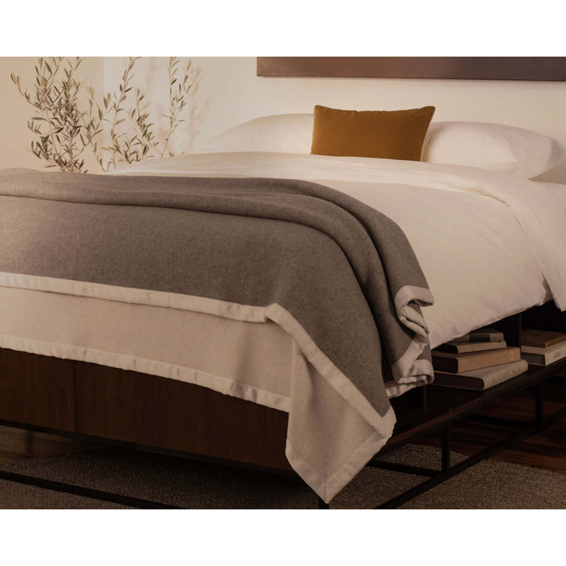 Monte Bianco Cashmere Blanket, 86.5" W x 98" L, Gray