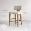 Ensemble de tabouret de comptoir en bois cintré avec pieds en bois massif et revêtement en lin-130385637