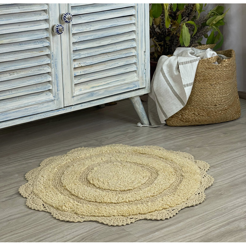 Casanova Non-Slip, Light Yellow, 24" L x 24" W
