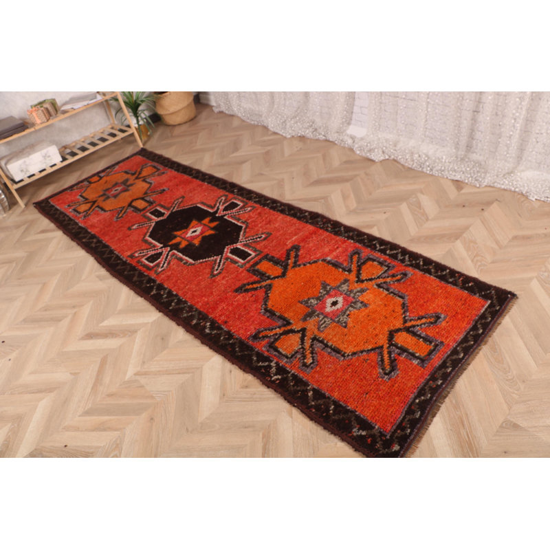 Tapis turc vintage tissé à la main en orange vif pour une décoration traditionnelle bohémienne