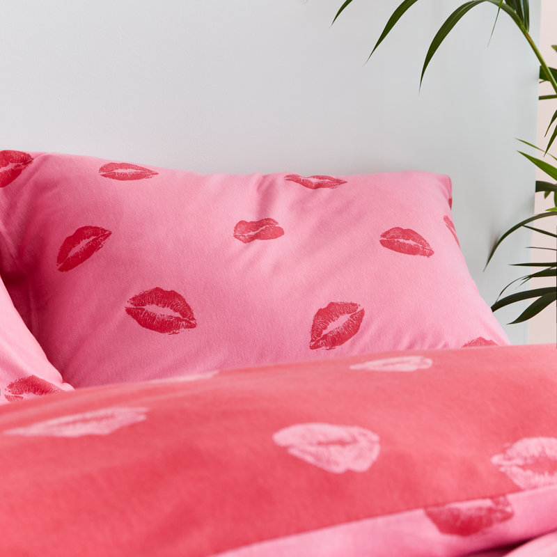 Pouting Lips Duvet Cover Set, King - 2 Standard Pillowcases