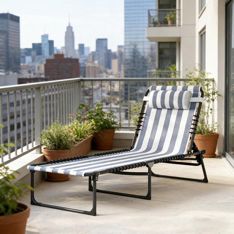 Outdoor Chaise Lounge Beach Chair, 2, White/Blue