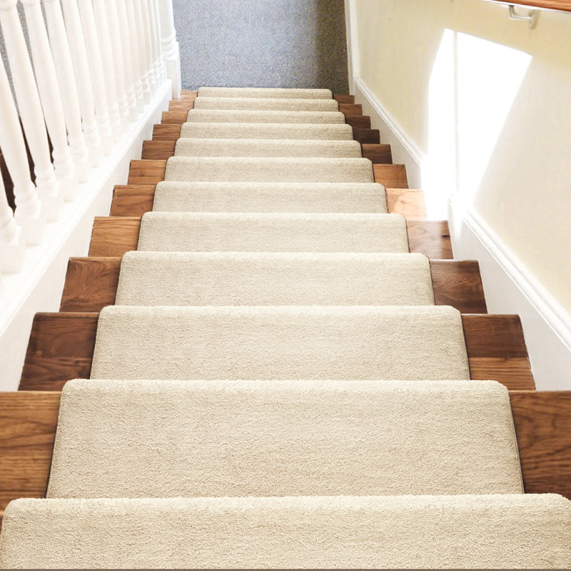 Housse pour tapis d'escalier en peluche 9,5 po x 30 po x 1,2 po beige, Beige