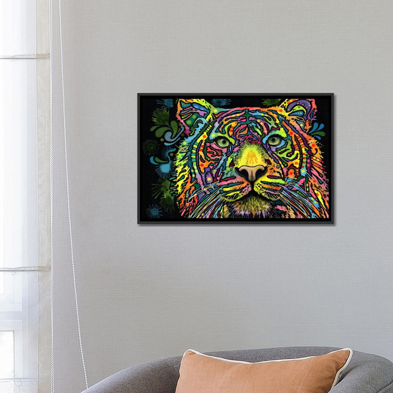 « tiger », impression sur toile tendue, H 18 po x l 26 po x P 1,5 po, Cadre noir