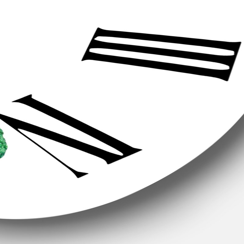 Green Eucalyptus Branches II - Horloge murale traditionnelle, Moyenne