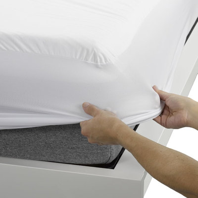 Graphene Fitted Mattress Protector Case Pack