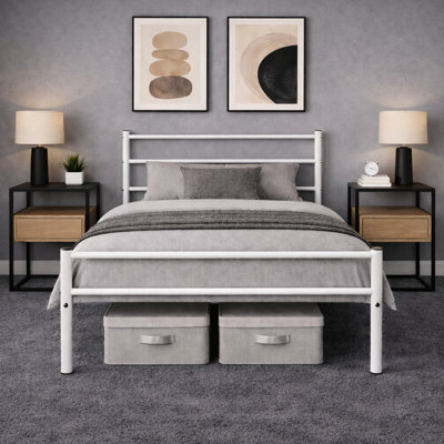 Mahim Metal Bed