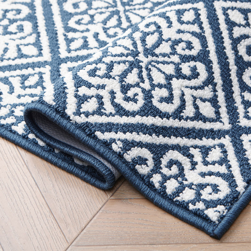 Laura Ashley Austell Two-Tone Machine Washable All Loop Tufted Rugs 1-Piece, Runner 2'2" x 5'