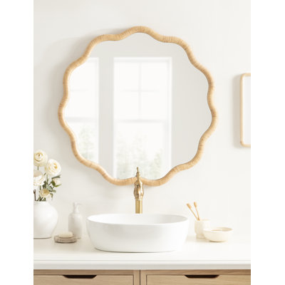 Miroir de salle de bain festonné
