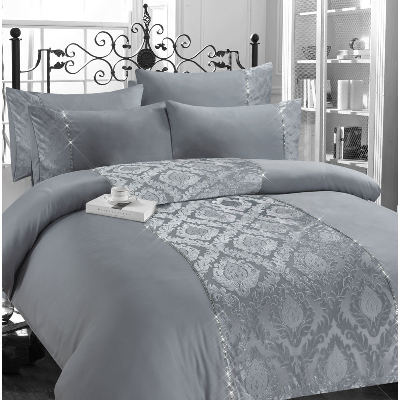 Anishia Microfiber Damask Duvet Cover Set with Pillowcases Included, Kingsize