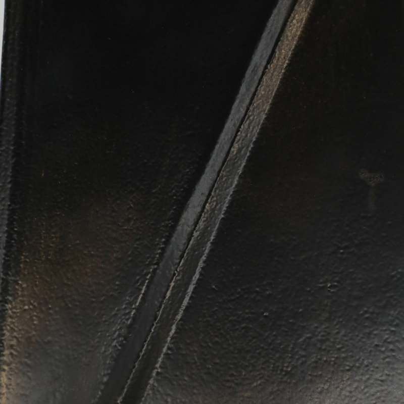 Vase de table sculptural angulaire en métal pour la décoration intérieure - Vase à fleurs élégant pour le salon, la tablette et le vestibule - Bronze industriel et métallique