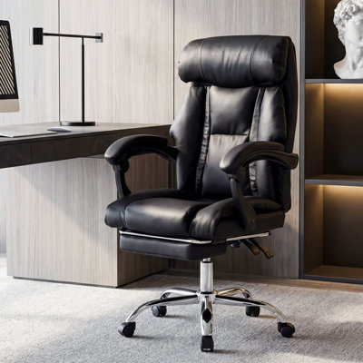 Chaise de bureau à hauteur réglable avec repose-pieds, fauteuil de jeu en cuir confortable, inclinable en 135, fabrication en métal et en bois, mousse à mémoire de forme et style moderne avec pivot inclinable