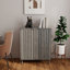 Armoire de rangement moderne et fonctionnelle pour petits espaces, offrant beaucoup de rangement et un design élégant pour les cuisines organisées