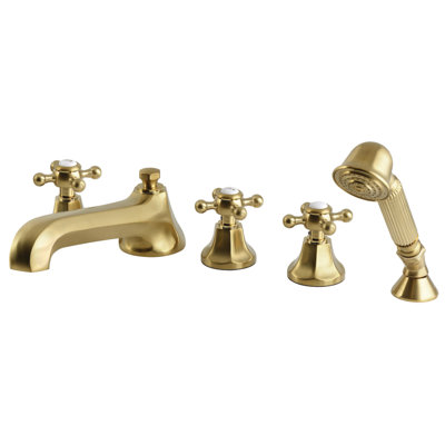 Robinet de baignoire romain Kingston Brass Metropolitan à trois poignées et cinq trous, monté sur la plage, avec douchette.