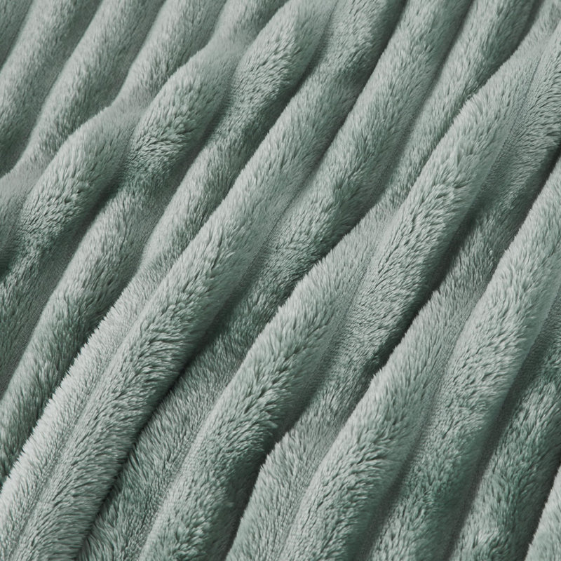 Couverture en flanelle de literie pour les filles, couverture douce et confortable 300 GSM pour dortoir et décoration intérieure, cadeau toutes saisons
