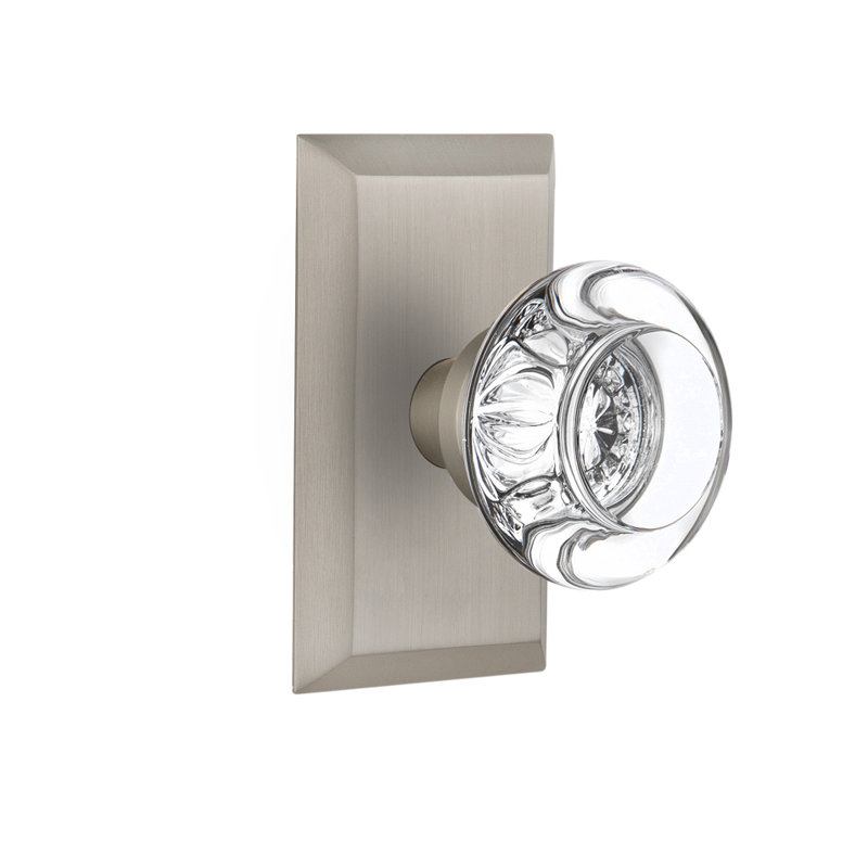 Plaque Studio avec poignée de porte ronde en cristal transparent, Nickel satiné, 2 3/8 po