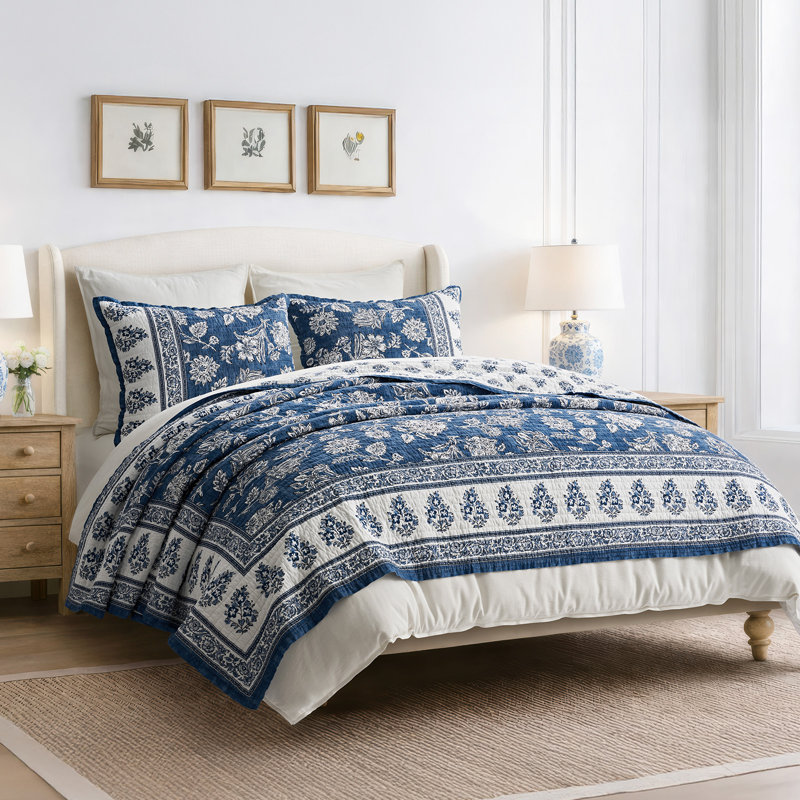 100% Cotton Patchwork Quilt Set, King Quilt + 2 King Shams, Indigo Blue Floral