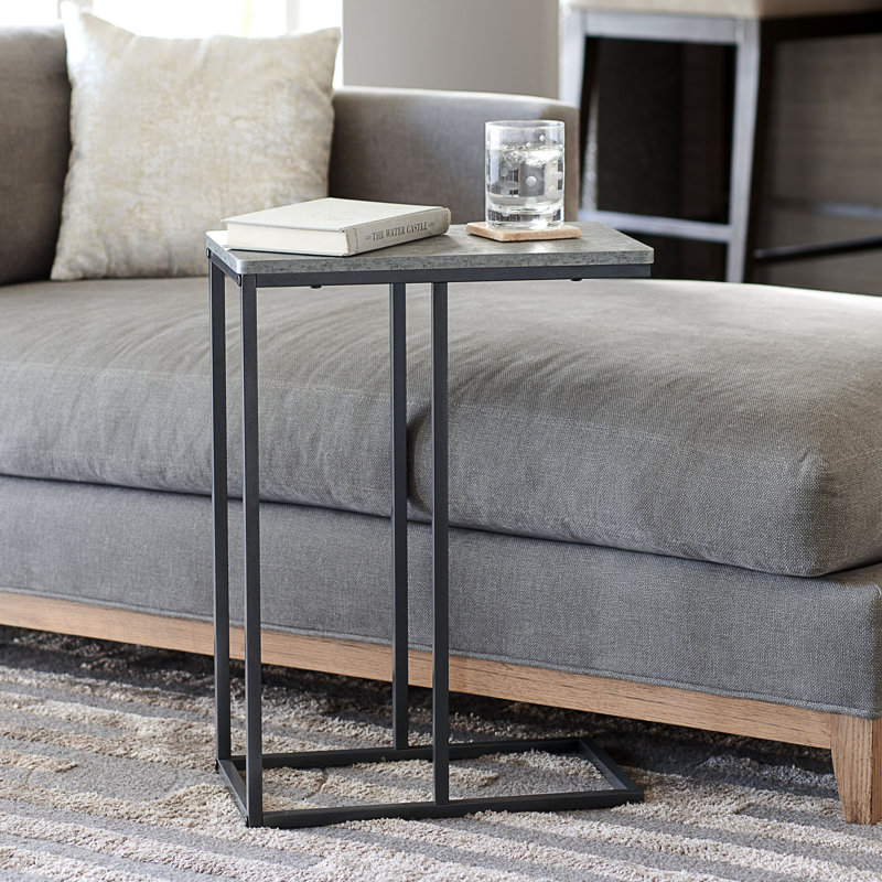 Table de bout Gateshead Jamestown en forme de C pour l'accessibilité Grain de bois rustique et métal, Gris / Noir