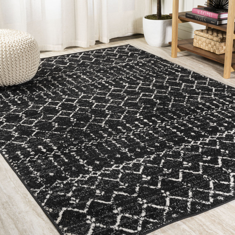 Kateshia Moroccan HYPE Boho Vintage Diamond Black/Ivory Rug, Rectangle 3' x 5'
