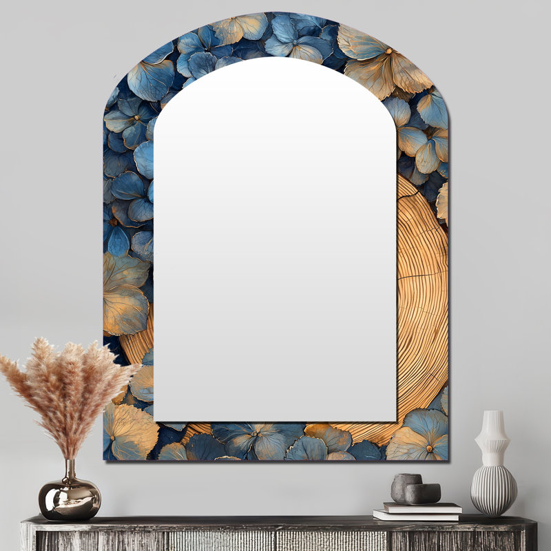 Aqua hydrangea fleurs sur glissoire en bois I - Grand miroir mural arqué sur métal, 43 po x 33 po