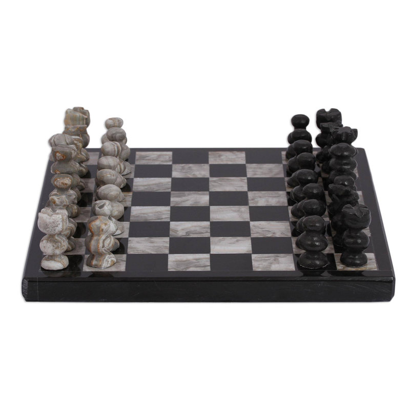 Jeu d'échecs Wiggins, Gris, H 0,8 po x l 7,5 po x P 7,5 po