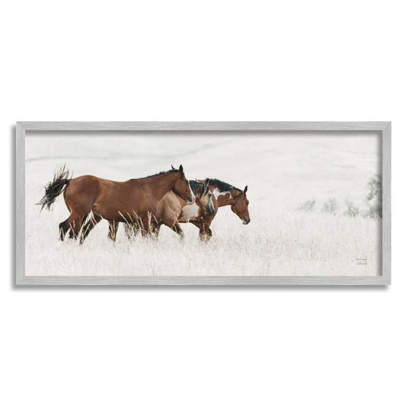 Stupell Industries Trotting Horses Landscape, art de la giclée par Nathan Larson, H 13 po x l 30 po x P 1,5 po