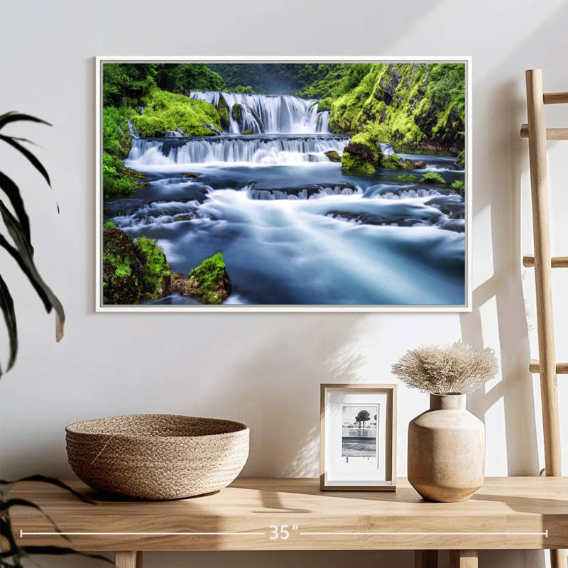 Belle cascade, Cadre flottant blanc, 25 po x 17 po