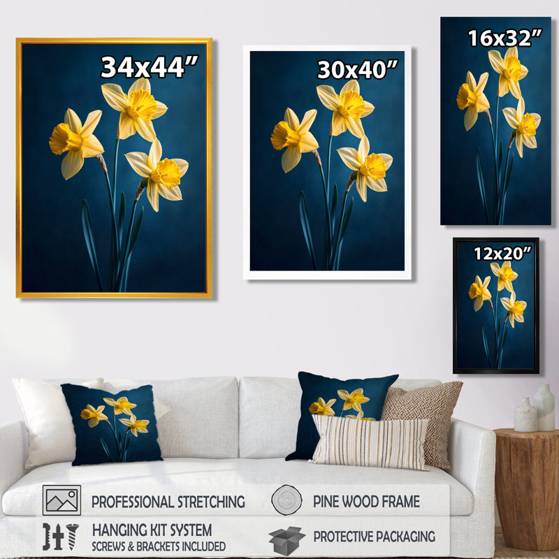 Deepmoody Moody Daffodils Contrast II - Tableau encadré, H 20 po x l 12 po, Natural Picture Framed