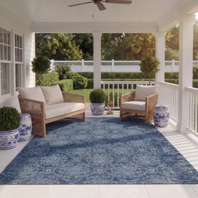 Lanza Damask Machine Woven Polypropylene/Polyester/Latex Indoor / Outdoor Area Indoor/Outdoor Area Rug in Navy/Beige