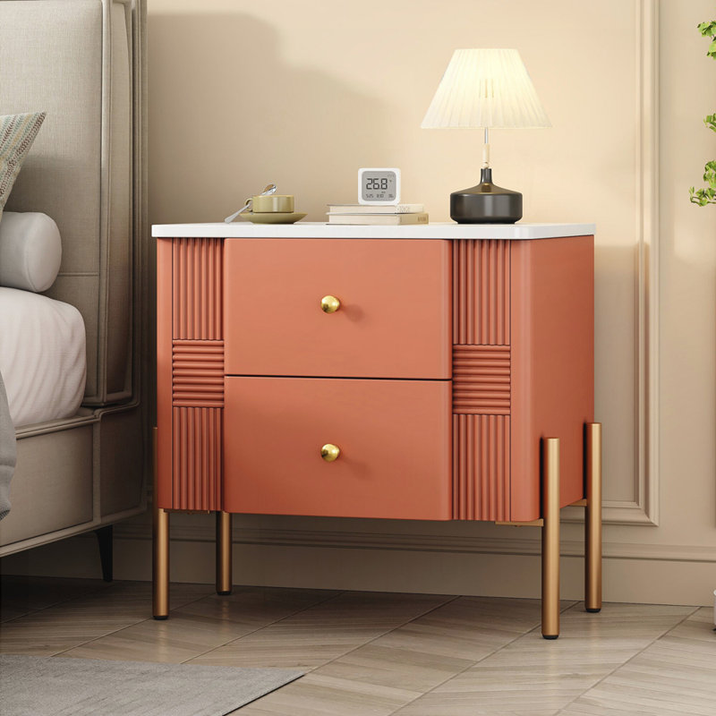 Table de chevet moderne avec 2 tiroirs de rangement, conception cannelée et poignées en métal doré, idéale pour les chambres à coucher et les salons, facile à assembler