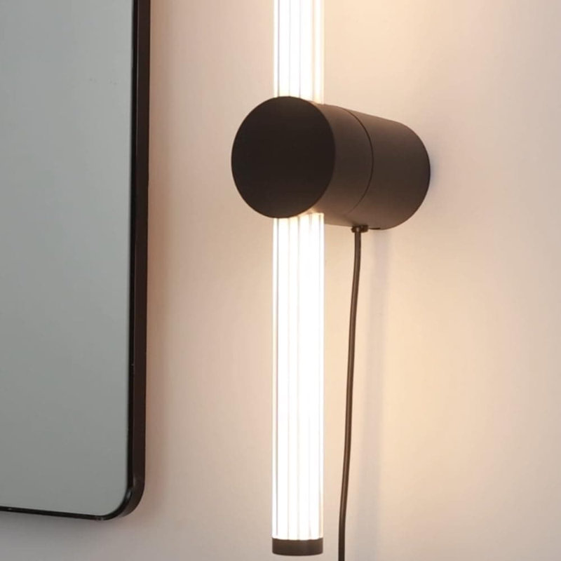 Ensemble de 2 appliques murales à DEL enfichables avec gradation continue et fonction de mémorisation, applique murale moderne noir mat pour l'éclairage intérieur du salon, de la chambre à coucher et de la télévision