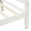 Lit simple avec plateforme en bois massif et tête / tête de lit blanche