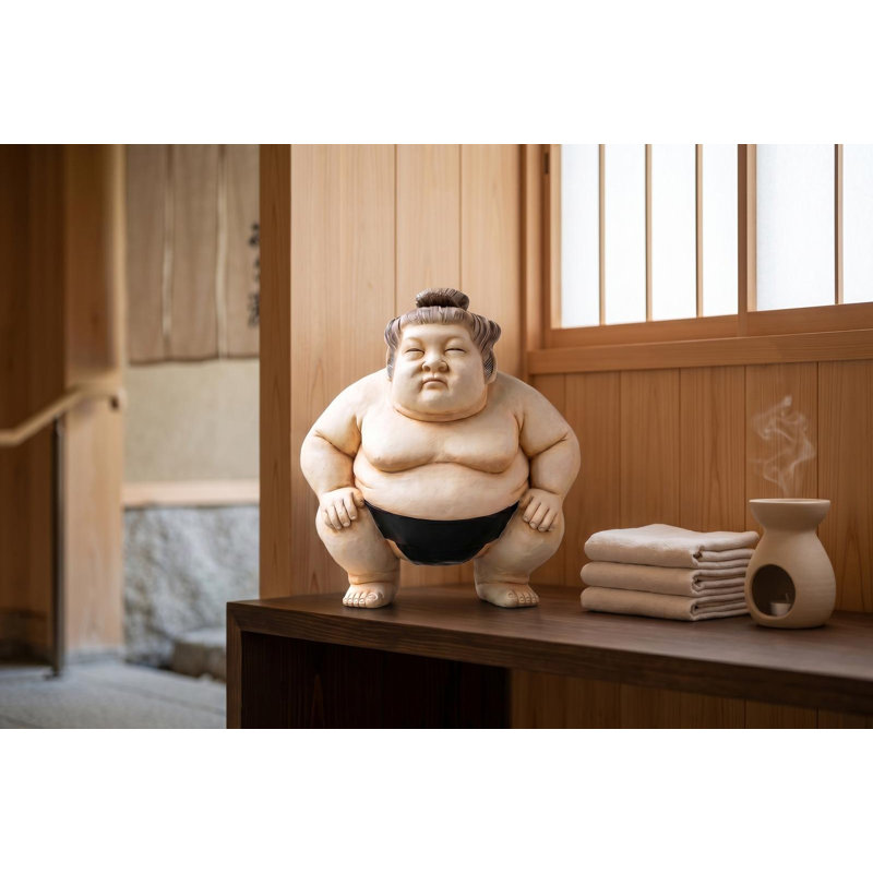 Statue basho the lutteur, Grand