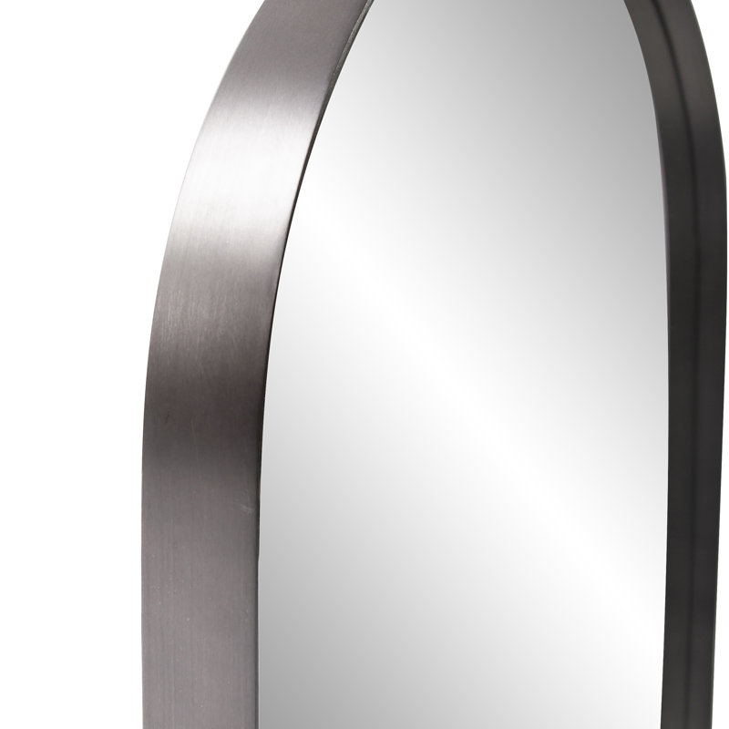 Miroir Capsule en argent brossé, Argent brossé