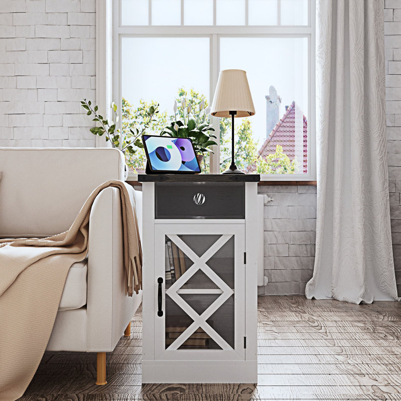 Farmhouse End Table Sofa Side Table With Charging Station