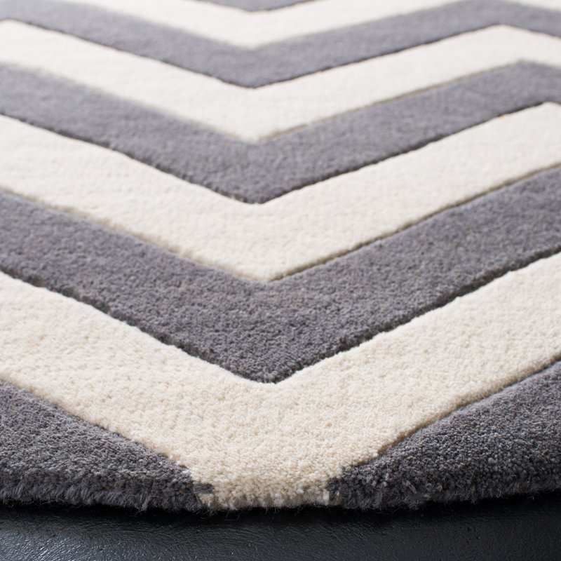 Teresita Hand Tufted Wool Chevron Rug, Round 7'